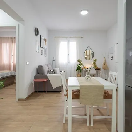 Workfriendly 2br 5 Min Walk To - Wifi * Las Palmas de Gran Canaria